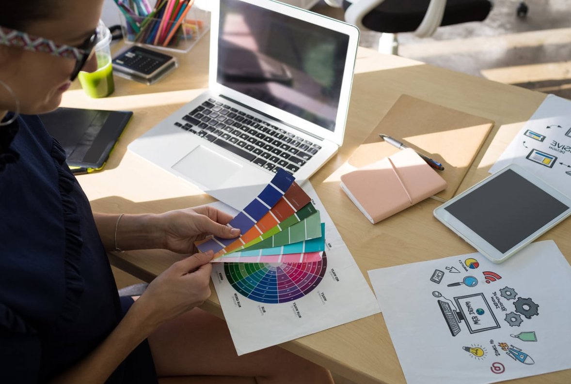 creative brief design desk